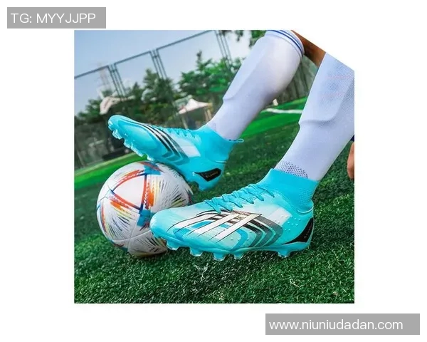 让孩子也能体验足球明星的魅力同款儿童球鞋推荐